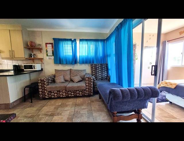 3 BEDROOM APARTMENT FOR SALE IN MANABA BEACH